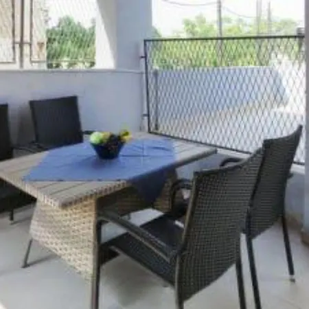 Alice - Lovely Terrace & Garage - Happy Apartament *