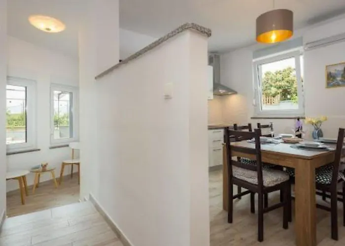 Apartment Alice Close To Centre - Happy *