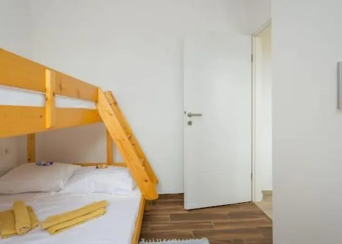 Apartment Alice Close To Centre - Happy Pula