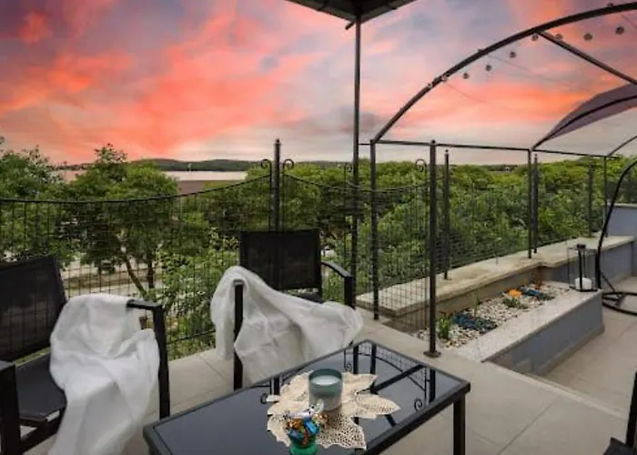 Alice Close To Centre - Happy Apartment *