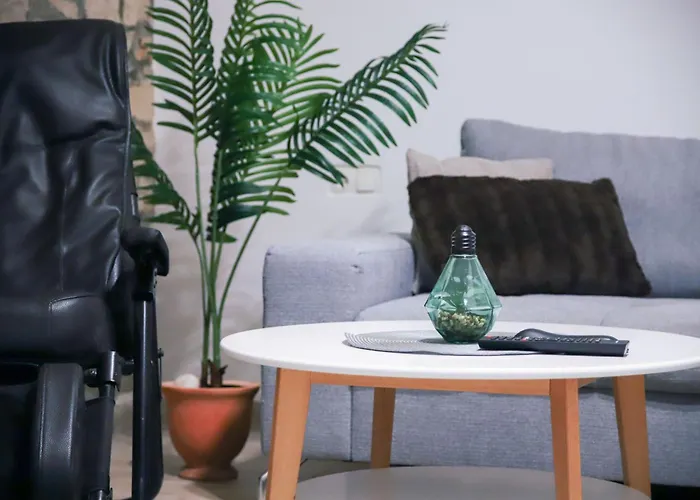 Alice Close To Centre - Happy Apartment Pula